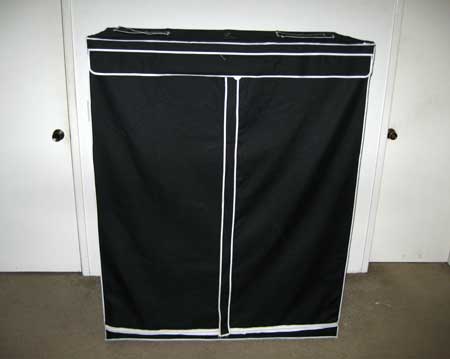 A 2' x 4' x 5' grow tent doesn't really look suspicious in a bedroom